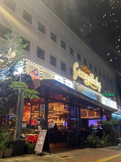 Pangsapuri Soho Suites, Centrally Located At Kl Centre Kuala Lumpur