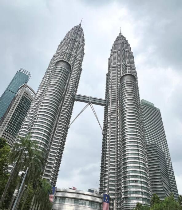 Soho Suites, Centrally Located At Kl Centre *